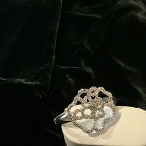 Rose bangle